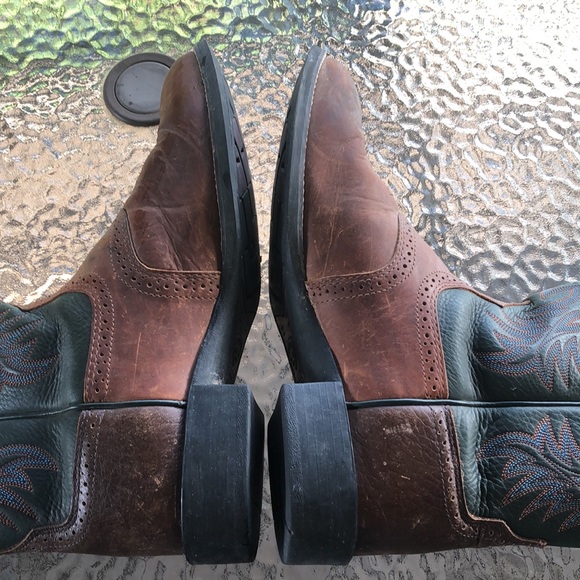 Ariat cowboy boots - Picture 7 of 12